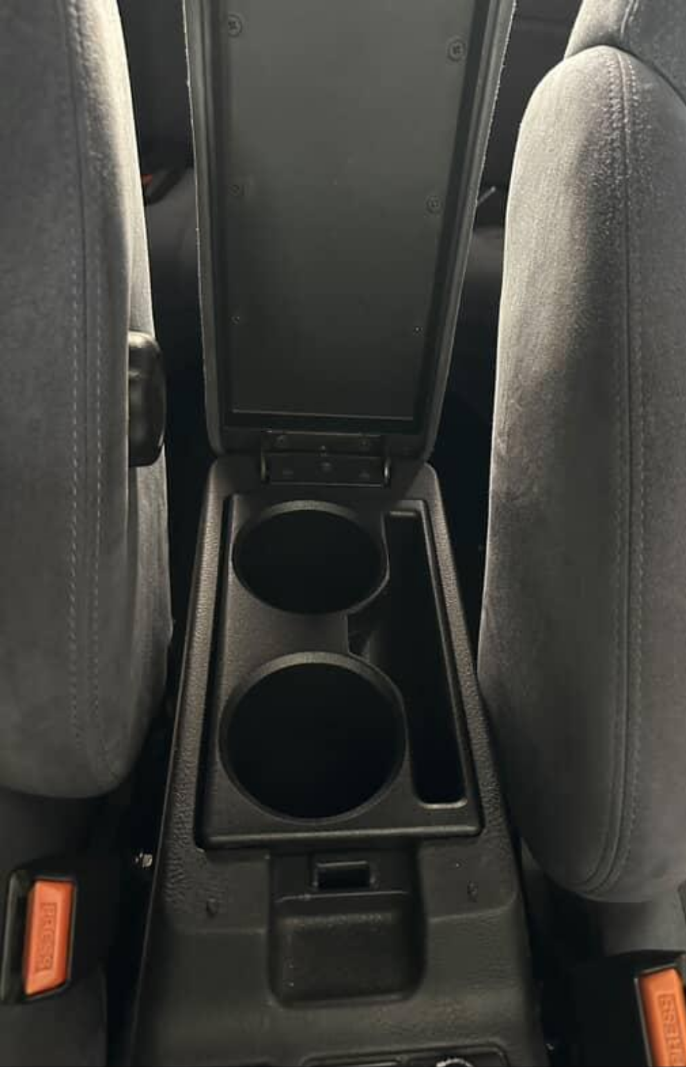 C33 Centre Console Cupholder