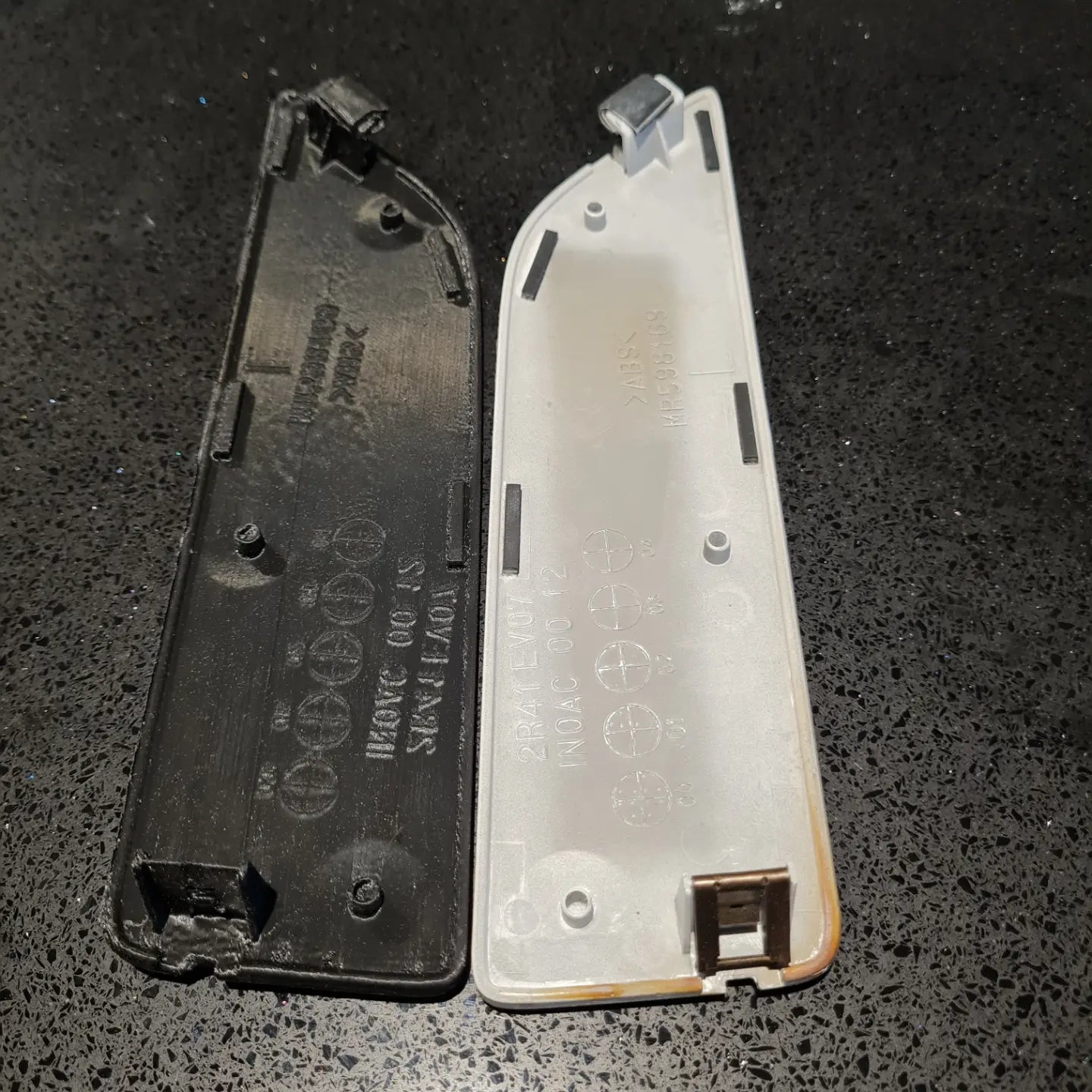 Mitsubishi Lancer Evolution 7 Spoiler End Cap