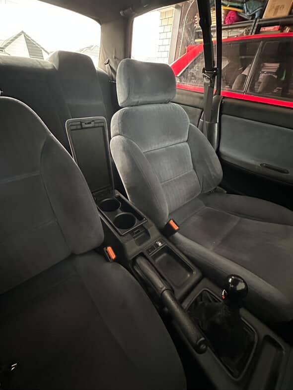 C33 Centre Console Cupholder